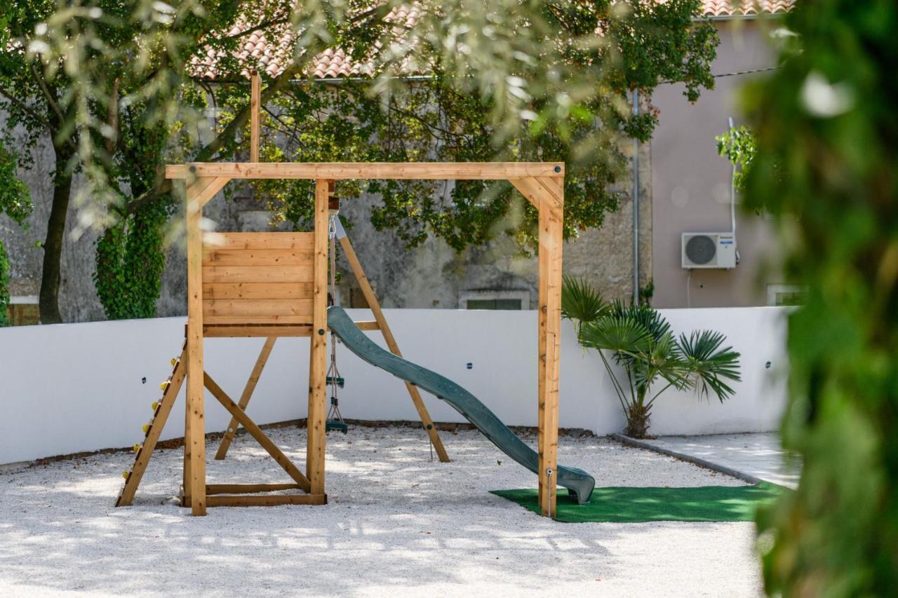 Апартаменты Summer House Nina Pavicini Экстерьер фото